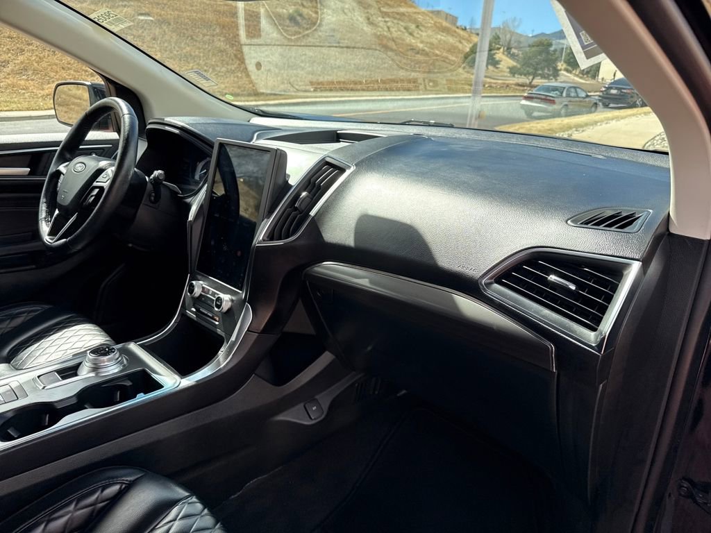 Certified 2024 Ford Edge Titanium AWD/4WD image 29