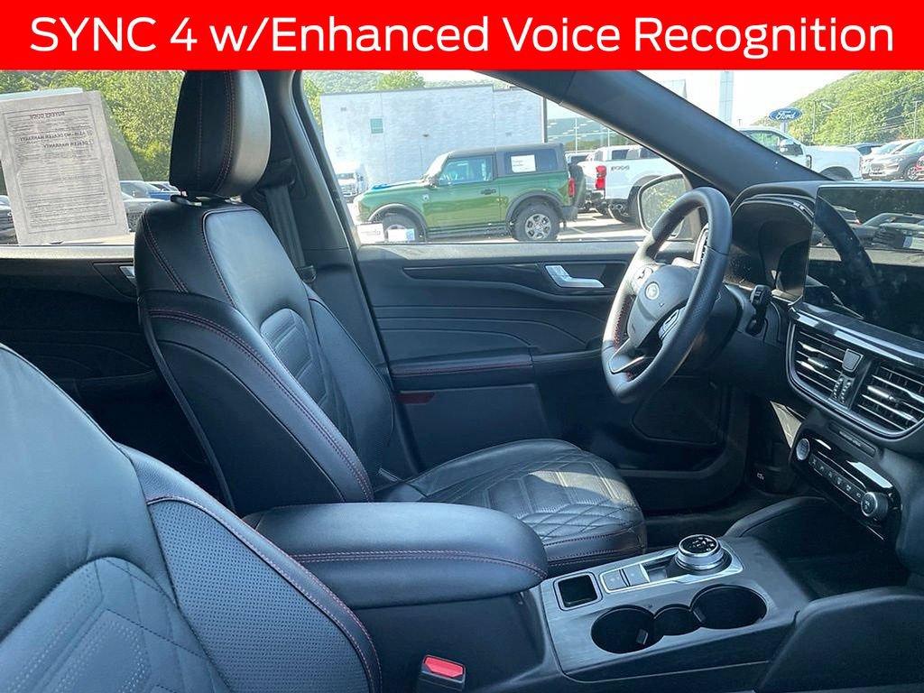 Certified 2023 Ford Escape ST-Line Elite w/ Premium Technology Package AWD/4WD image 10