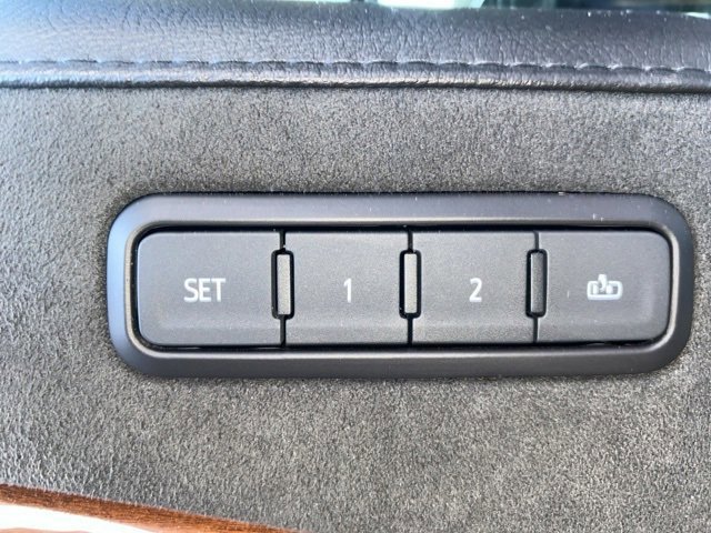 Used 2019 Cadillac Escalade Luxury image 21