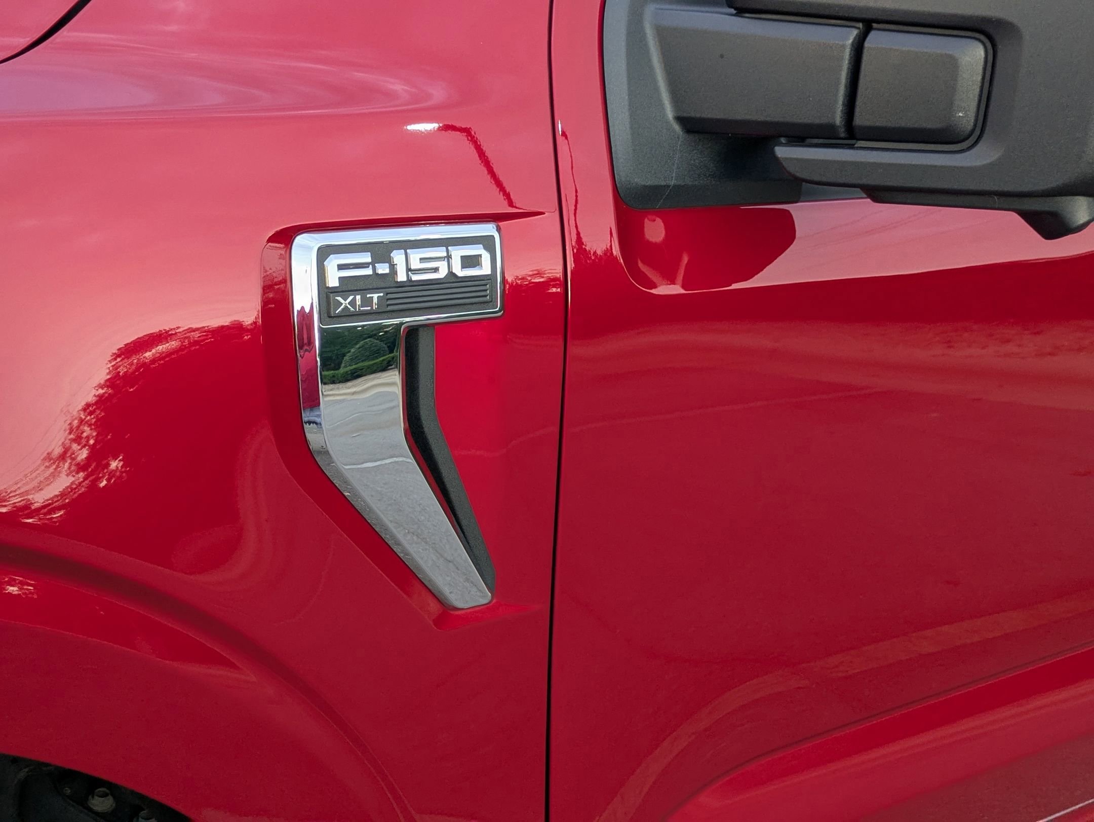 Certified 2022 Ford F150 XLT w/ Equipment Group 302A High image 14