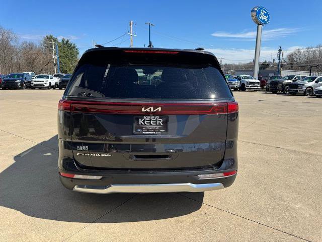 Used 2022 Kia Carnival SX Prestige image 5