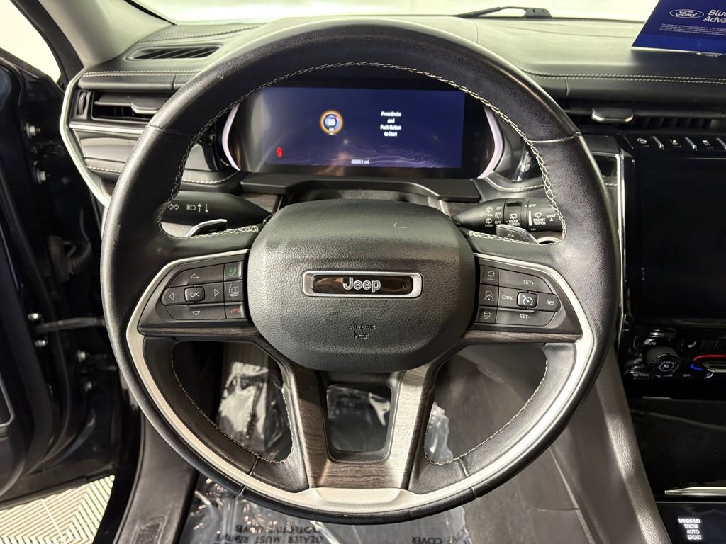 Used 2022 Jeep Grand Cherokee L Limited AWD/4WD image 17