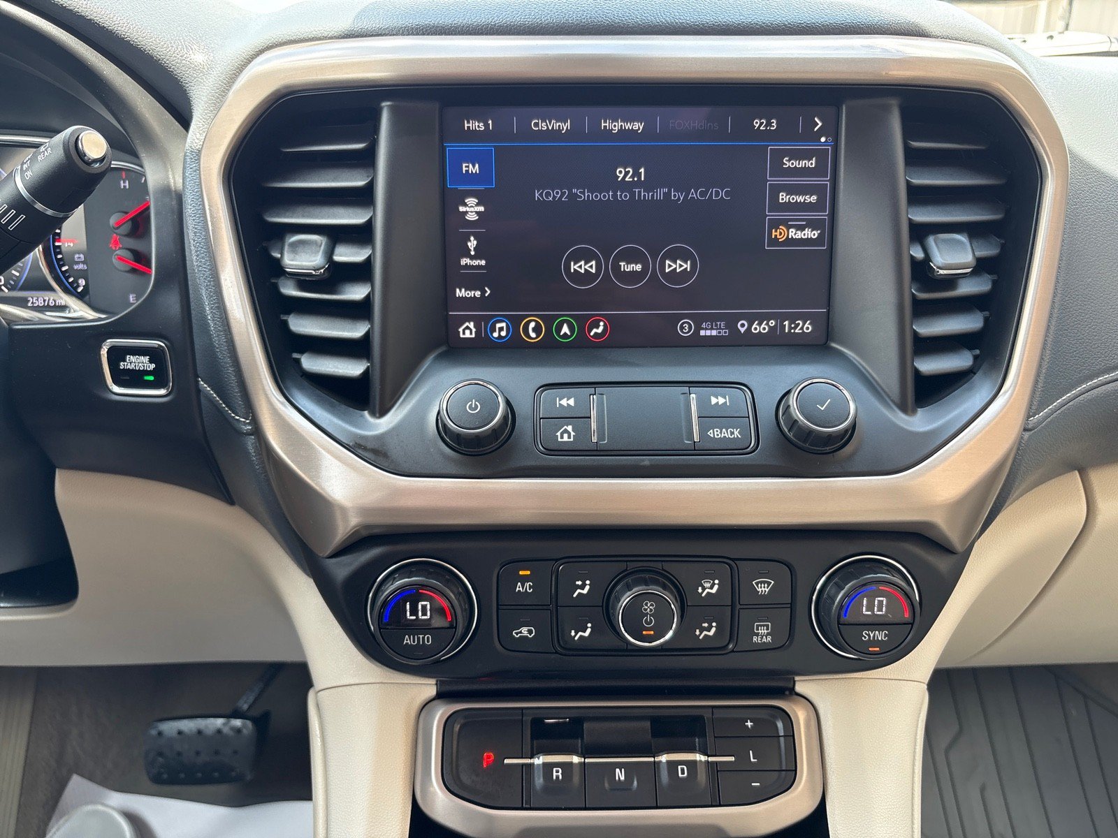Used 2020 GMC Acadia Denali w/ Technology Package AWD/4WD image 23