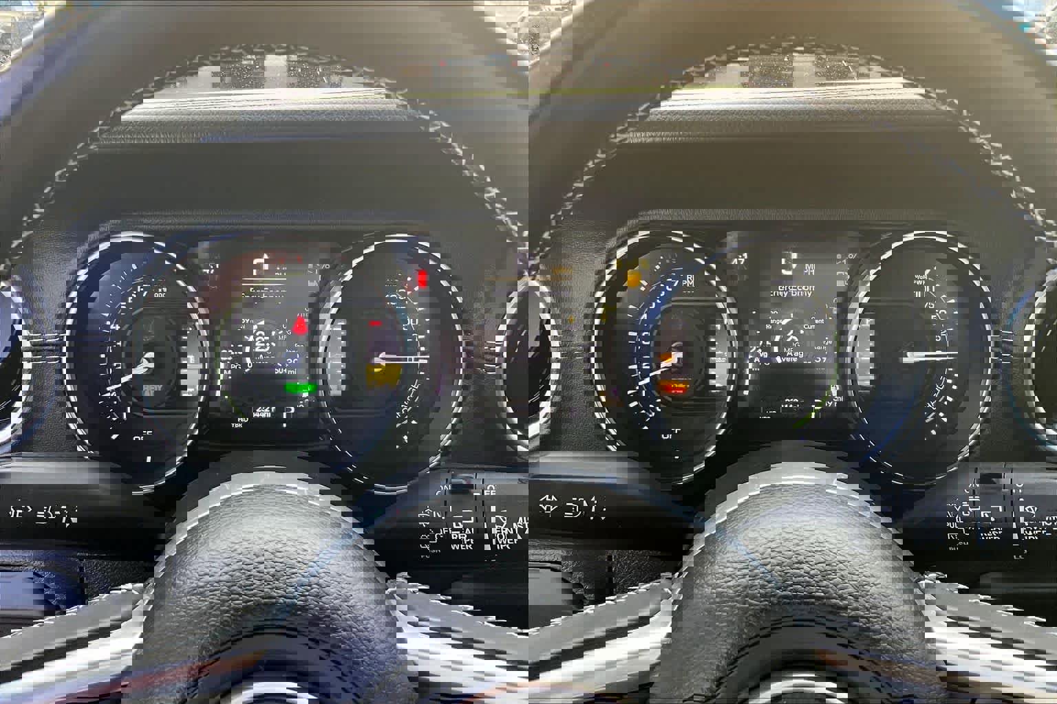 Used 2023 Jeep Wrangler Sahara w/ Cold Weather Group image 25