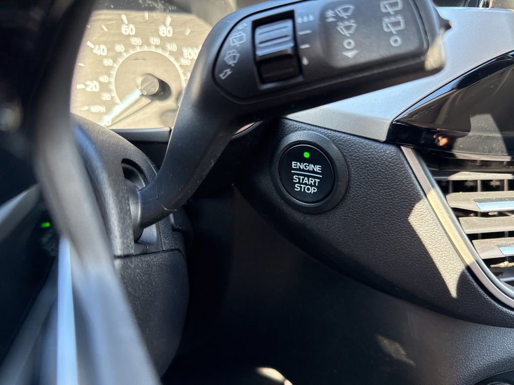 Certified 2022 Ford Escape SE w/ Cold Weather Package image 31