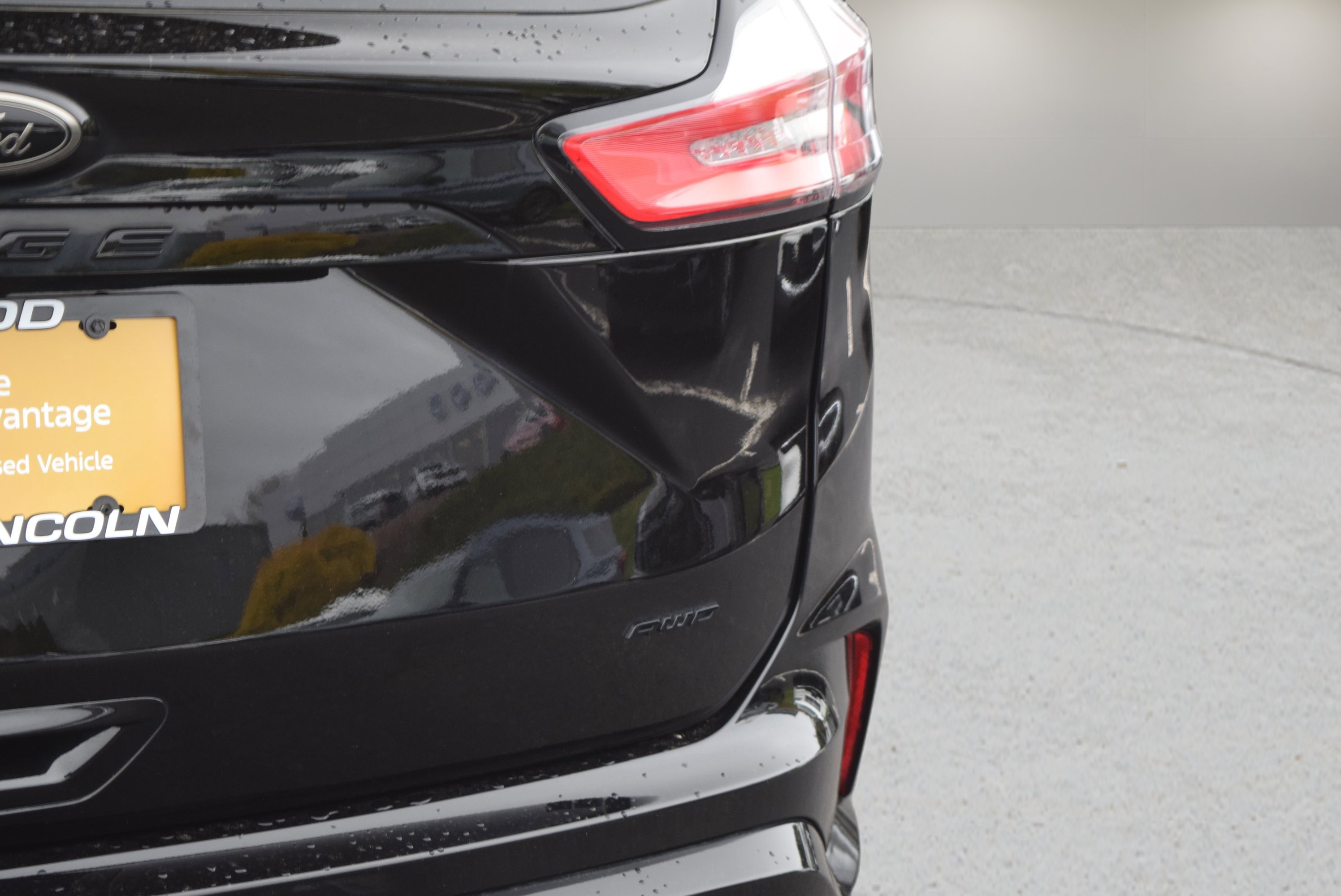 Certified 2023 Ford Edge SE w/ Black Appearance Package AWD/4WD image 6