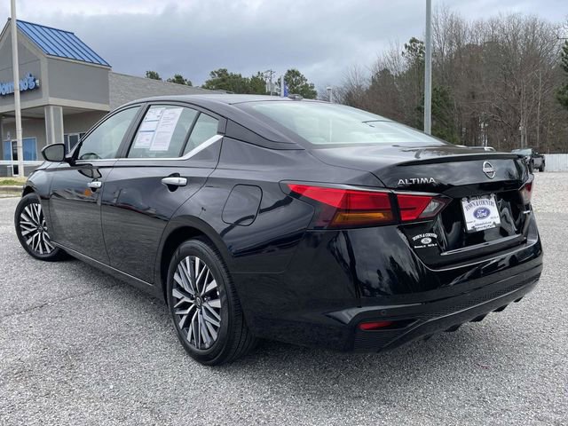 Used 2025 Nissan Altima 2.5 SV image 3