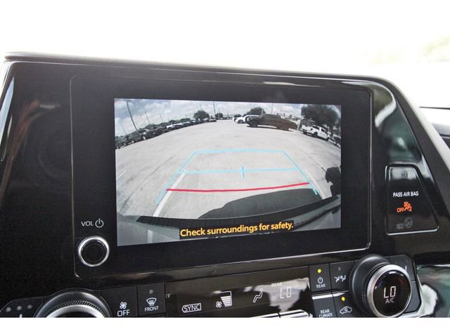 Used 2023 Toyota Highlander XLE FWD image 25