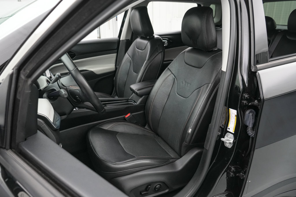 Used 2022 Jeep Compass Limited AWD/4WD image 11