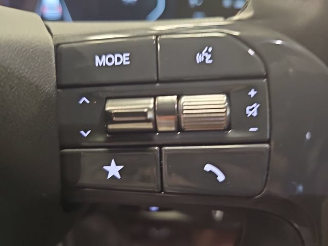 Used 2024 Kia EV9 GT-Line AWD/4WD image 18
