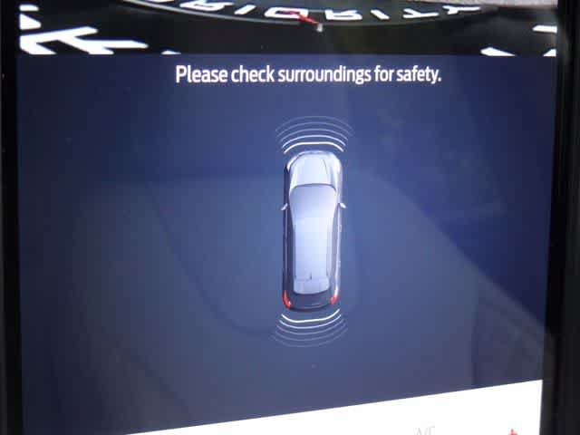 Certified 2024 Ford Edge Titanium AWD/4WD image 33