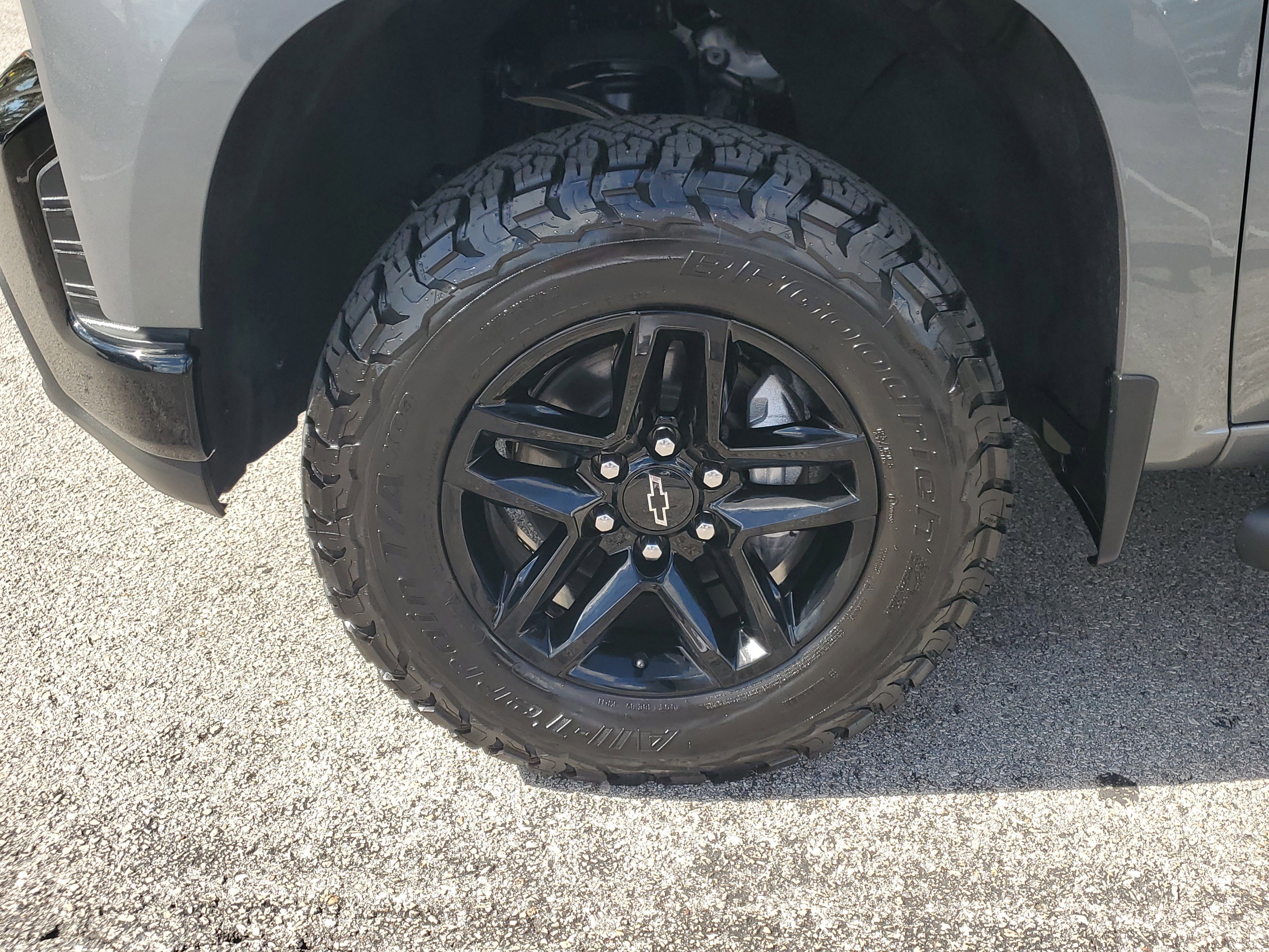 Used 2020 Chevrolet Silverado 1500 LT Trail Boss w/ Bed Protection Package image 8