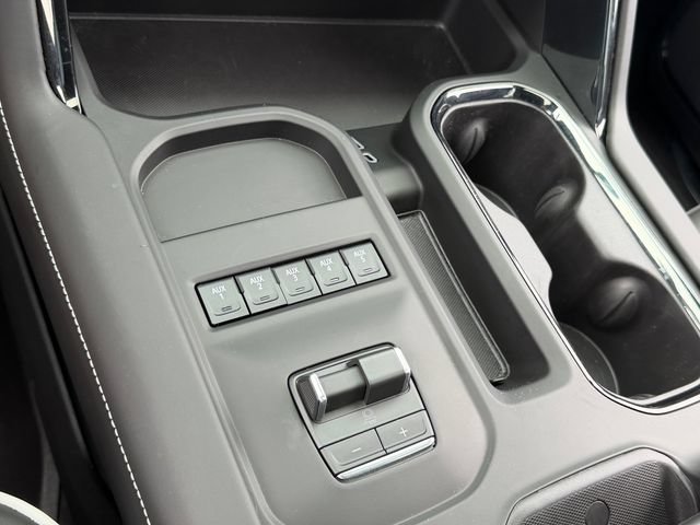 Used 2026 GMC Sierra 2500 AT4X AWD/4WD image 25