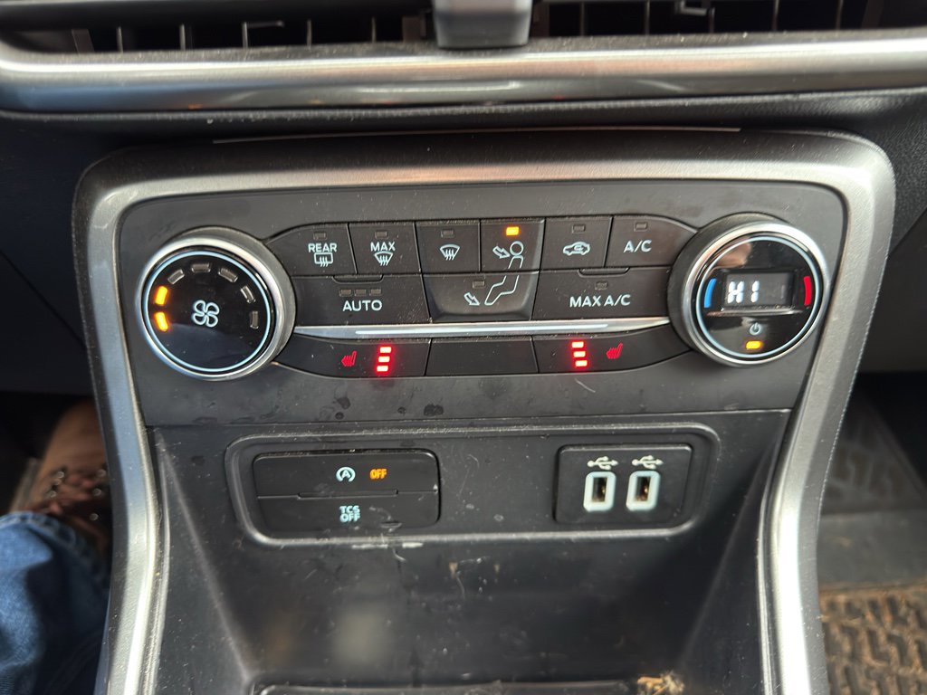 Certified 2018 Ford EcoSport SE w/ SE Convenience Package image 21