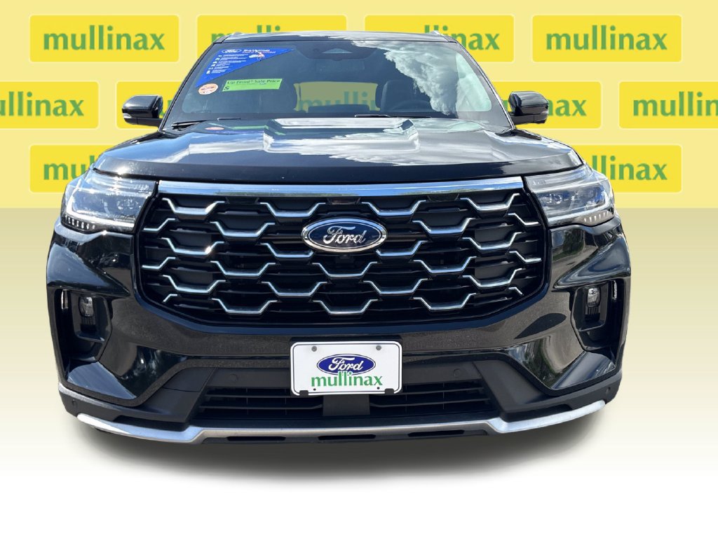 Certified 2025 Ford Explorer Platinum w/ Ultimate Package RWD image 13