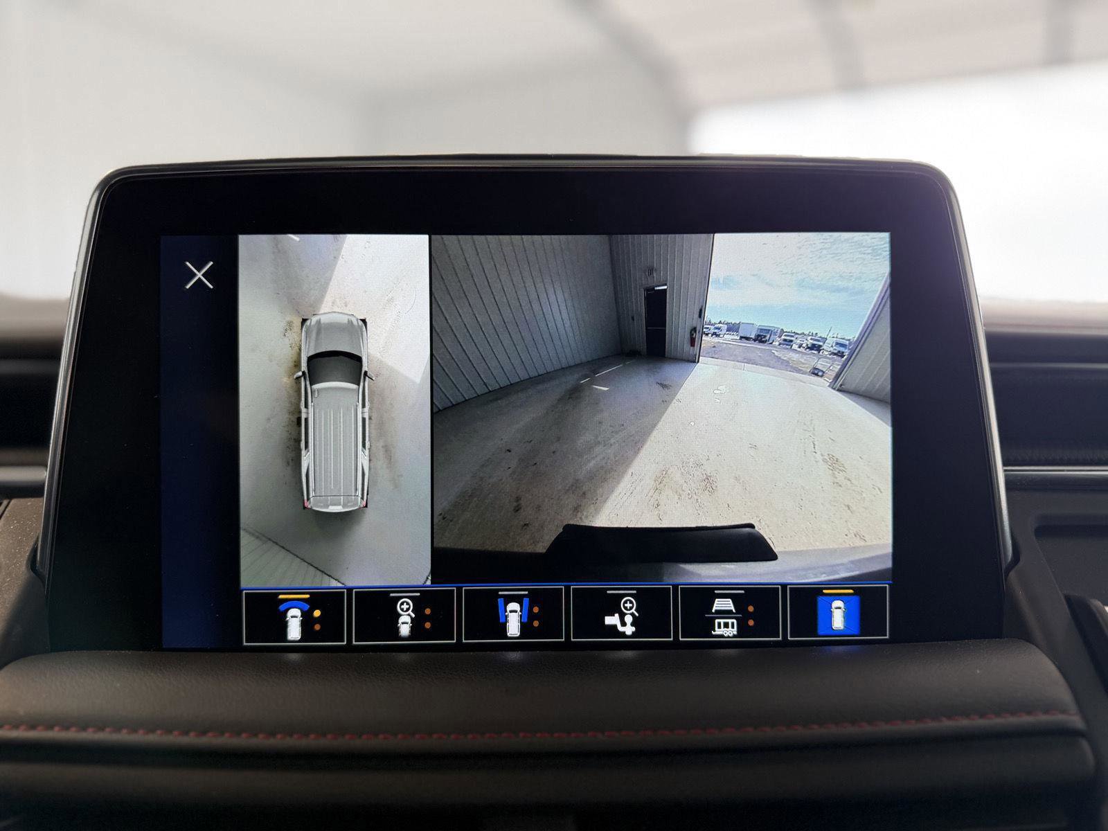 Used 2022 Chevrolet Tahoe RST w/ Luxury Package image 22