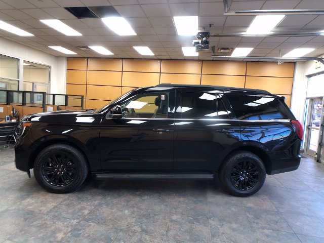 Certified 2025 Ford Expedition Active AWD/4WD image 4