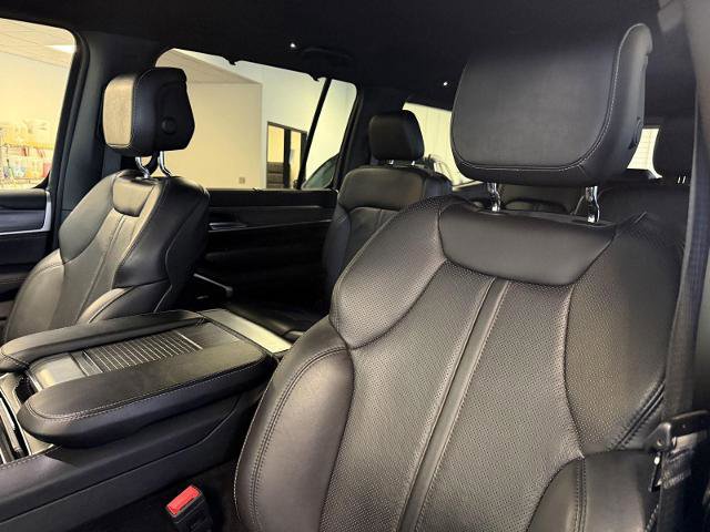 Used 2024 Jeep Wagoneer Series II w/ Convenience Group I AWD/4WD image 19