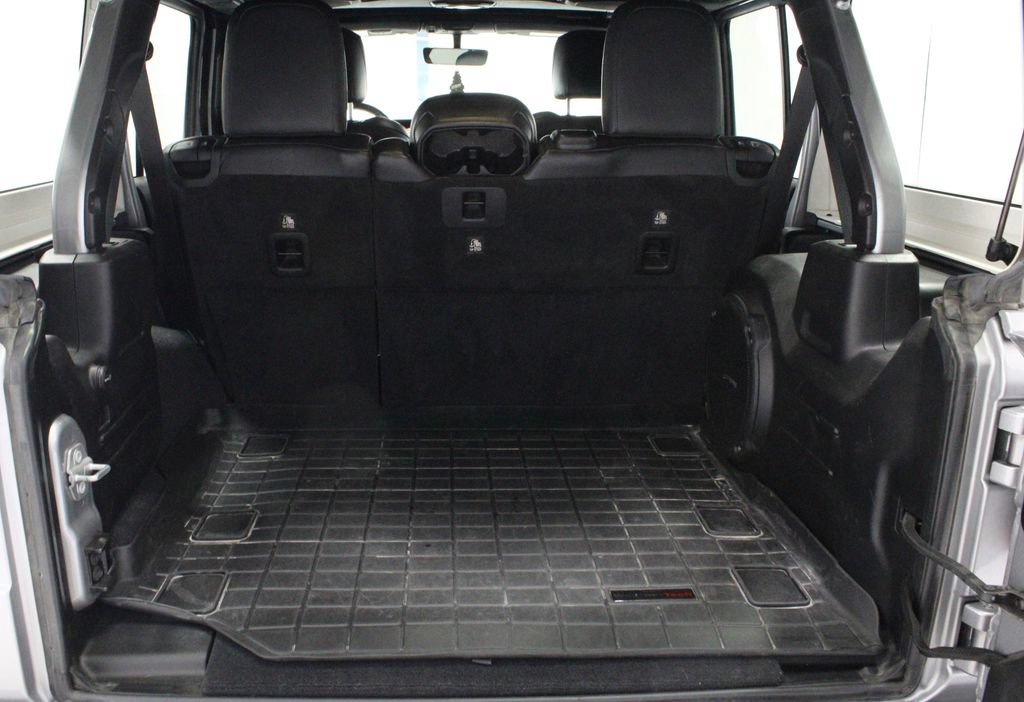 Used 2018 Jeep Wrangler Unlimited Rubicon AWD/4WD image 18
