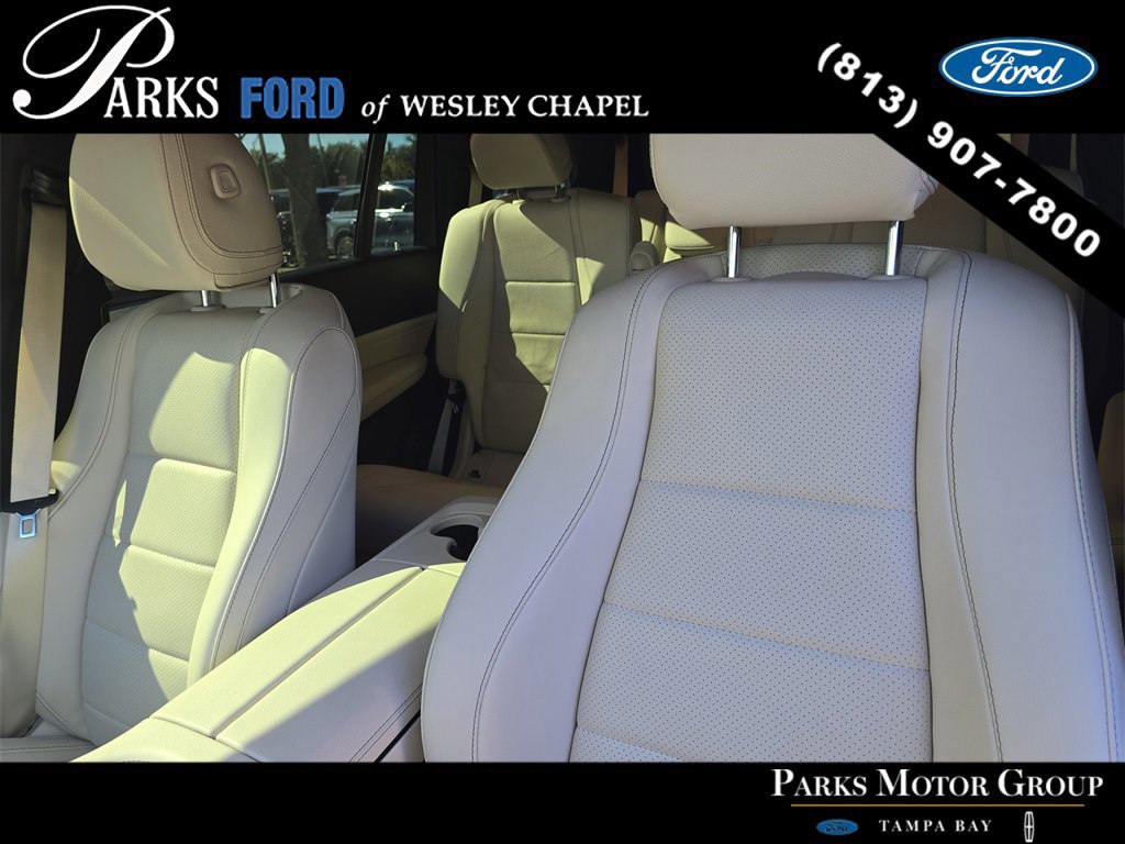 Used 2024 Mercedes-Benz GLS 450 4MATIC image 23