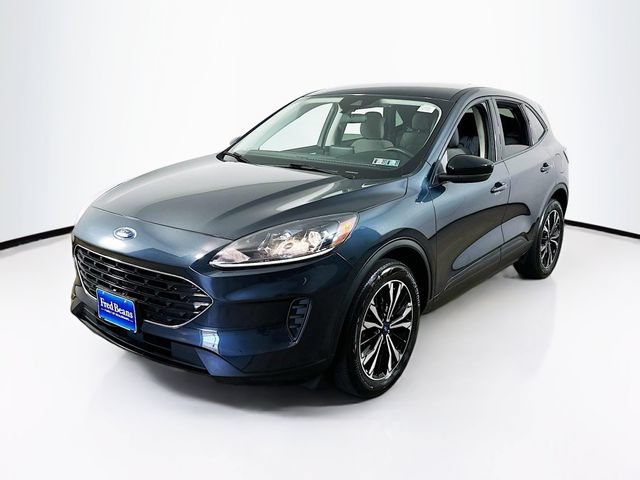 Certified 2022 Ford Escape SE w/ SE Sport Appearance Package AWD/4WD image 3