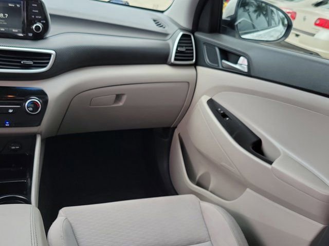 Used 2020 Hyundai Tucson SE image 19