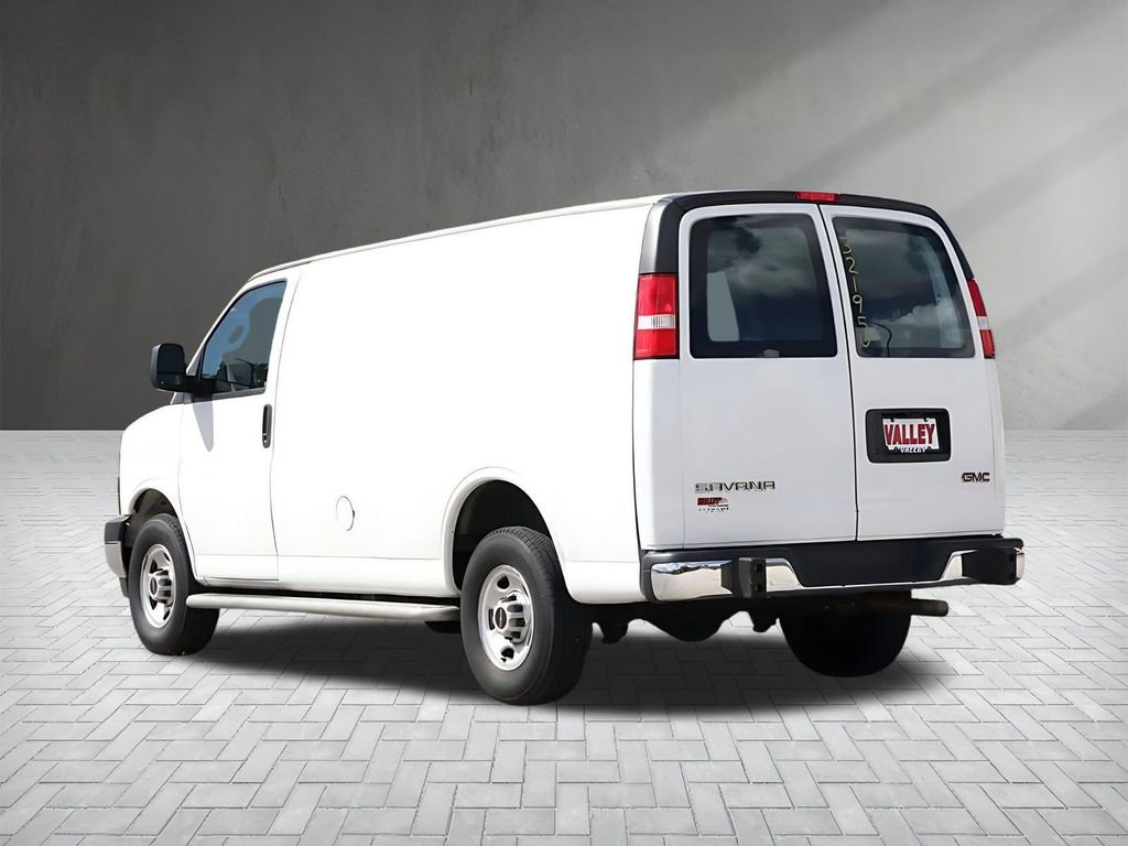 Used 2023 GMC Savana 2500 w/ Driver Convenience Package image 5