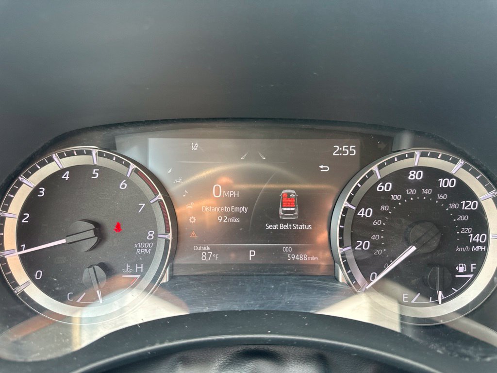 Used 2023 Toyota Highlander XLE AWD/4WD image 40