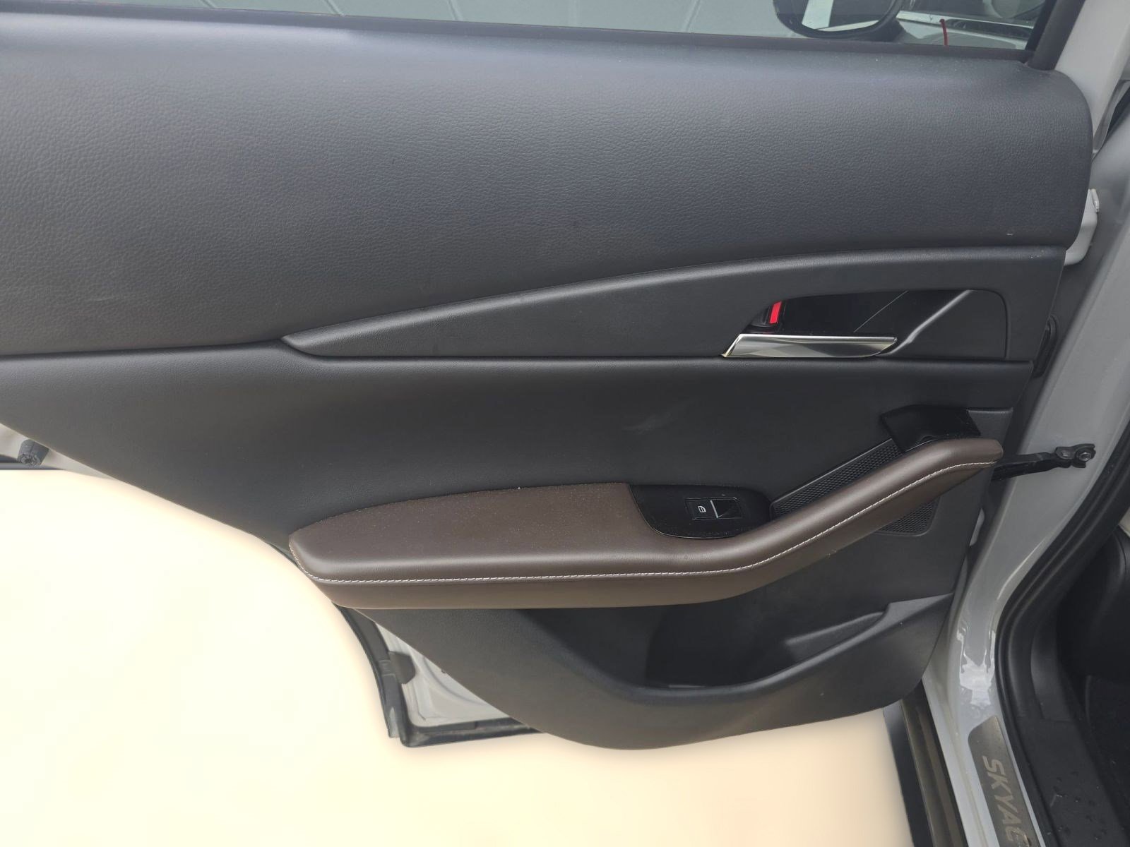 Used 2025 MAZDA CX-30 AWD 2.5 S w/ Premium Package image 21