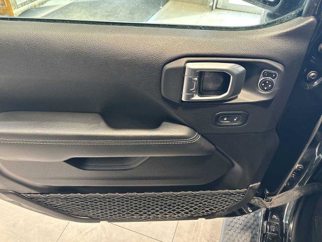 Used 2022 Jeep Wrangler Unlimited Sahara w/ Cold Weather Group image 21