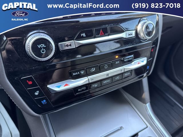 Certified 2024 Ford Explorer Platinum w/ Technology Package AWD/4WD image 30