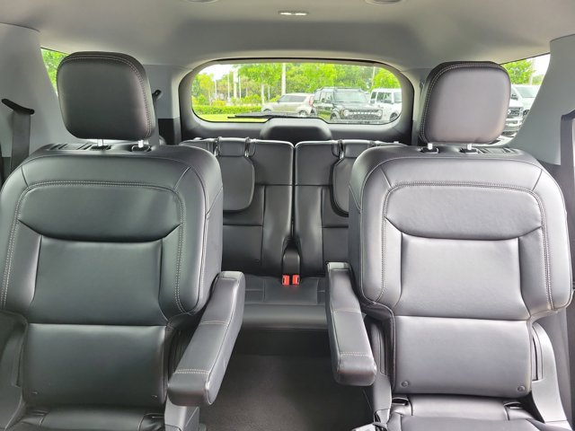Certified 2023 Ford Explorer XLT w/ Equipment Group 202A RWD image 17