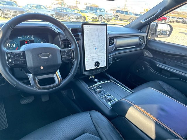 Certified 2022 Ford Expedition Platinum image 36