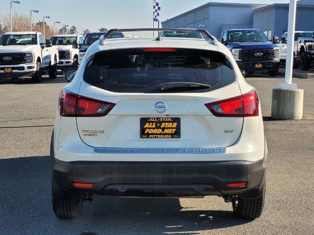 Used 2019 Nissan Rogue Sport SV w/ Technology Package image 4