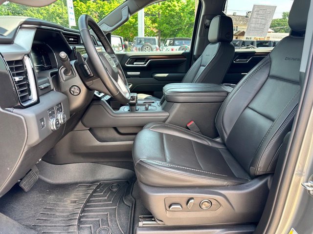 Used 2025 GMC Sierra 1500 Denali w/ Denali Reserve Package AWD/4WD image 36
