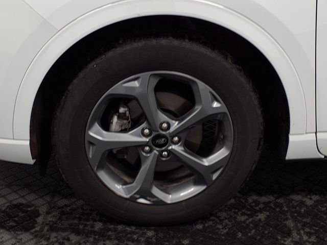 Certified 2023 Ford Escape ST-Line w/ Tech Pack #1 image 9