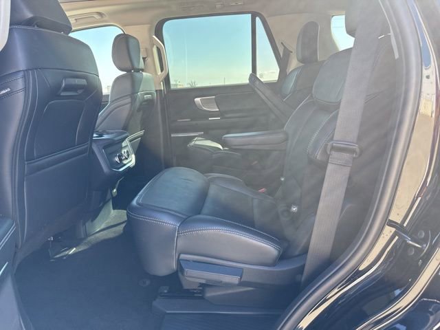 Certified 2025 Ford Expedition Platinum AWD/4WD image 11