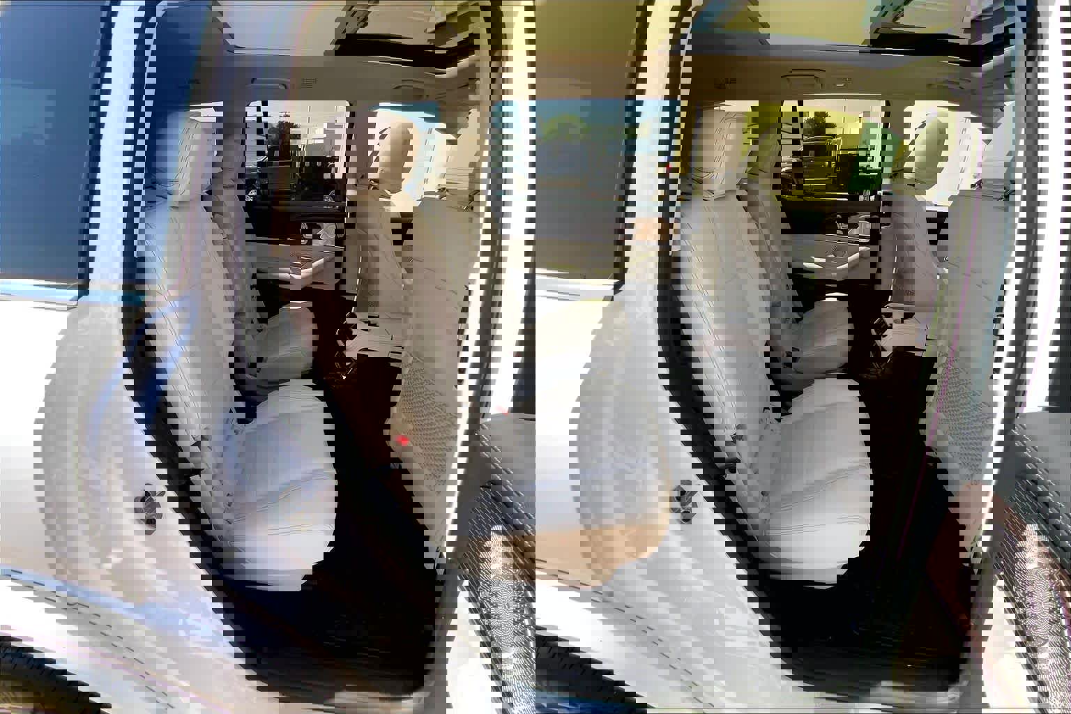 Used 2023 Mercedes-Benz GLS 450 4MATIC image 20