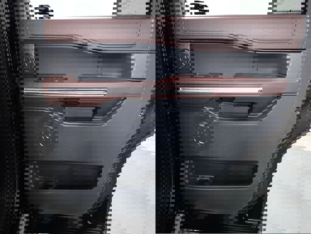 Certified 2024 Ford Expedition Limited image 16