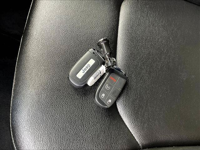 Used 2024 Jeep Compass Limited AWD/4WD image 35