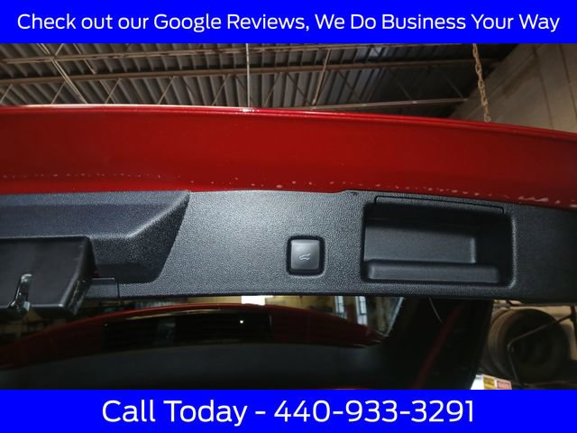 Certified 2022 Ford Escape SEL w/ SEL Stealth AWD Package image 39