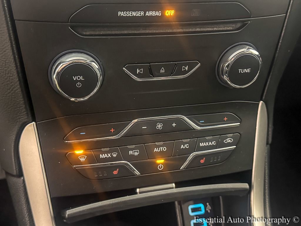 Certified 2018 Ford Edge SEL w/ Equipment Group 201A image 18