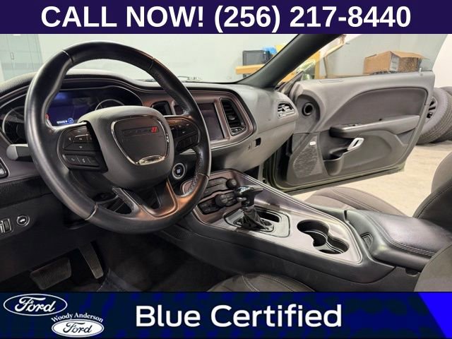 Used 2023 Dodge Challenger SXT RWD image 9