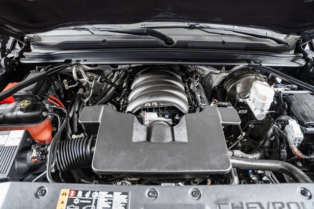 Used 2017 Chevrolet Suburban LT image 23