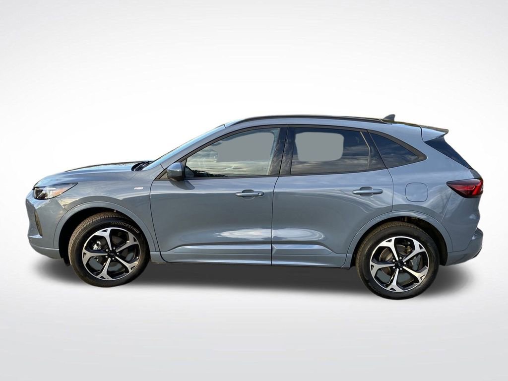 Certified 2025 Ford Escape ST-Line Elite w/ Premium Technology Package image 16