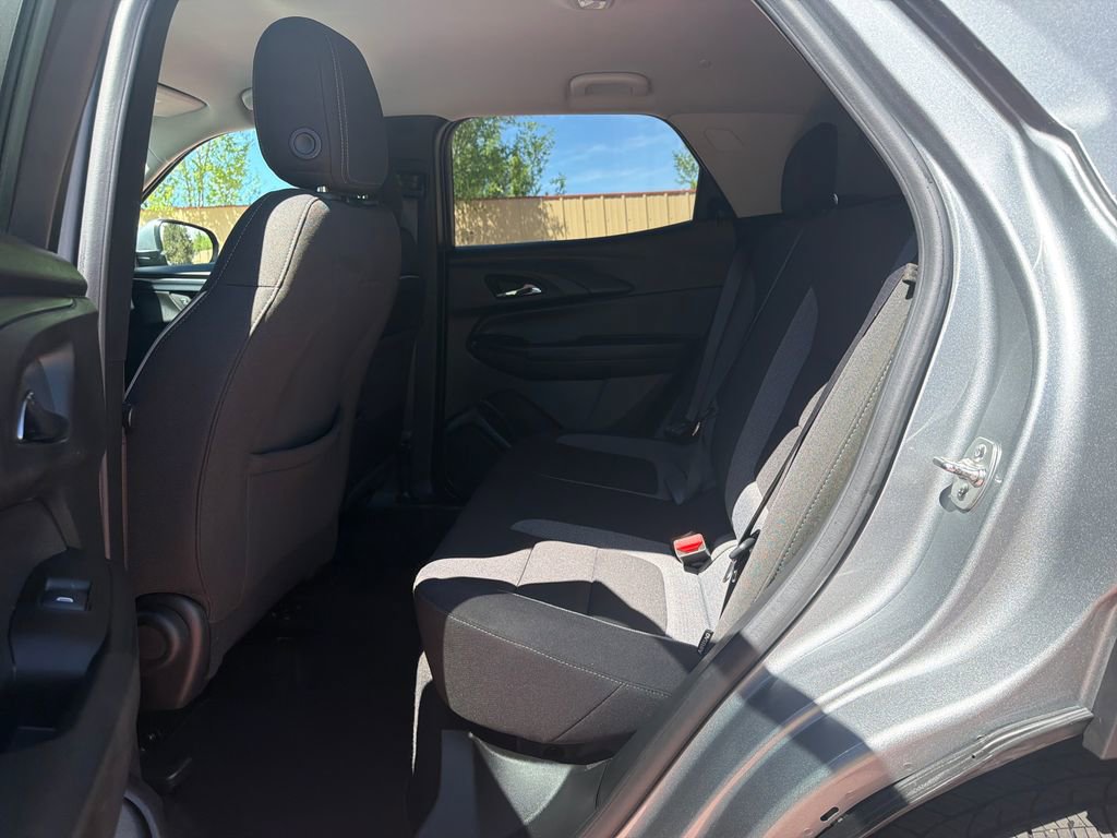 Used 2025 Chevrolet TrailBlazer LT AWD/4WD image 20