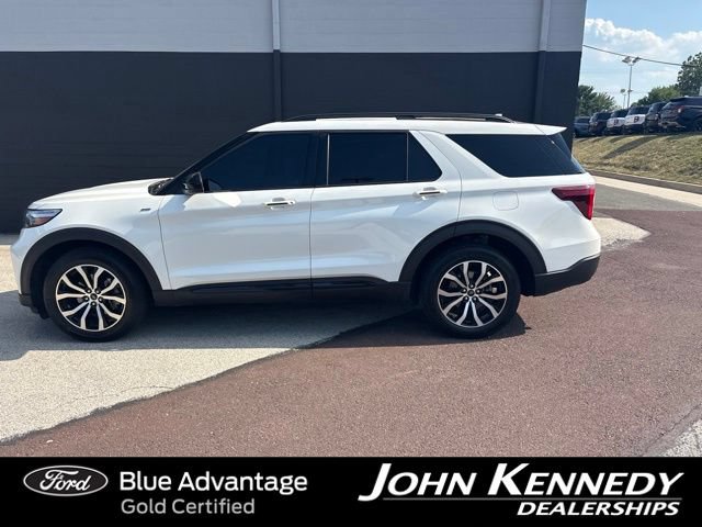 Certified 2024 Ford Explorer ST-Line w/ Class IV Trailer Tow Package AWD/4WD image 1