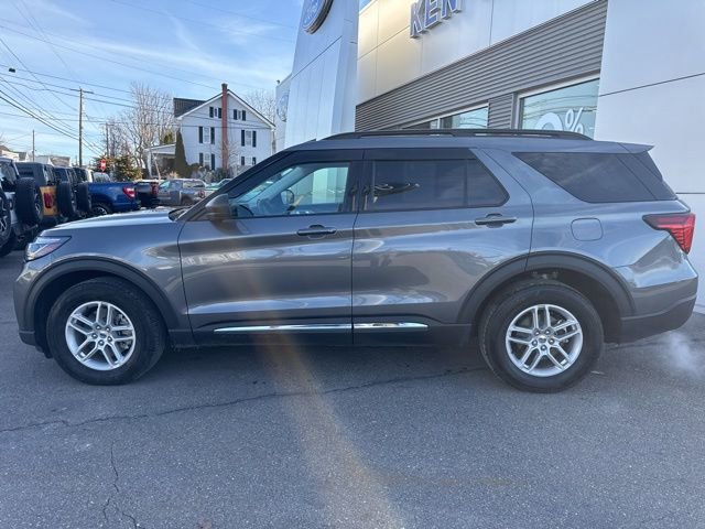 Certified 2025 Ford Explorer Active image 9