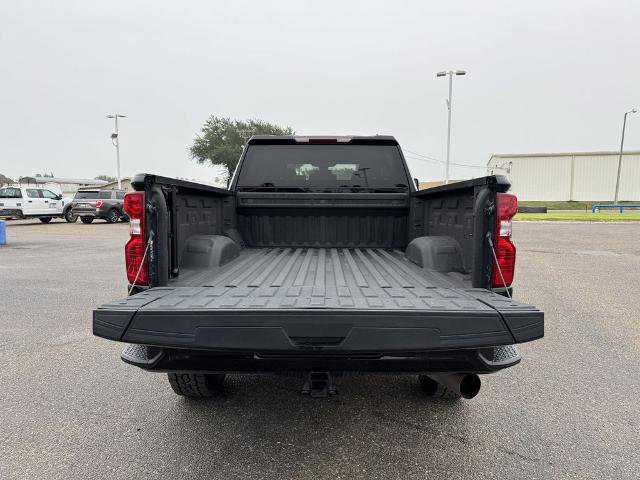 Used 2022 Chevrolet Silverado 2500 Custom w/ Custom Value Package image 9