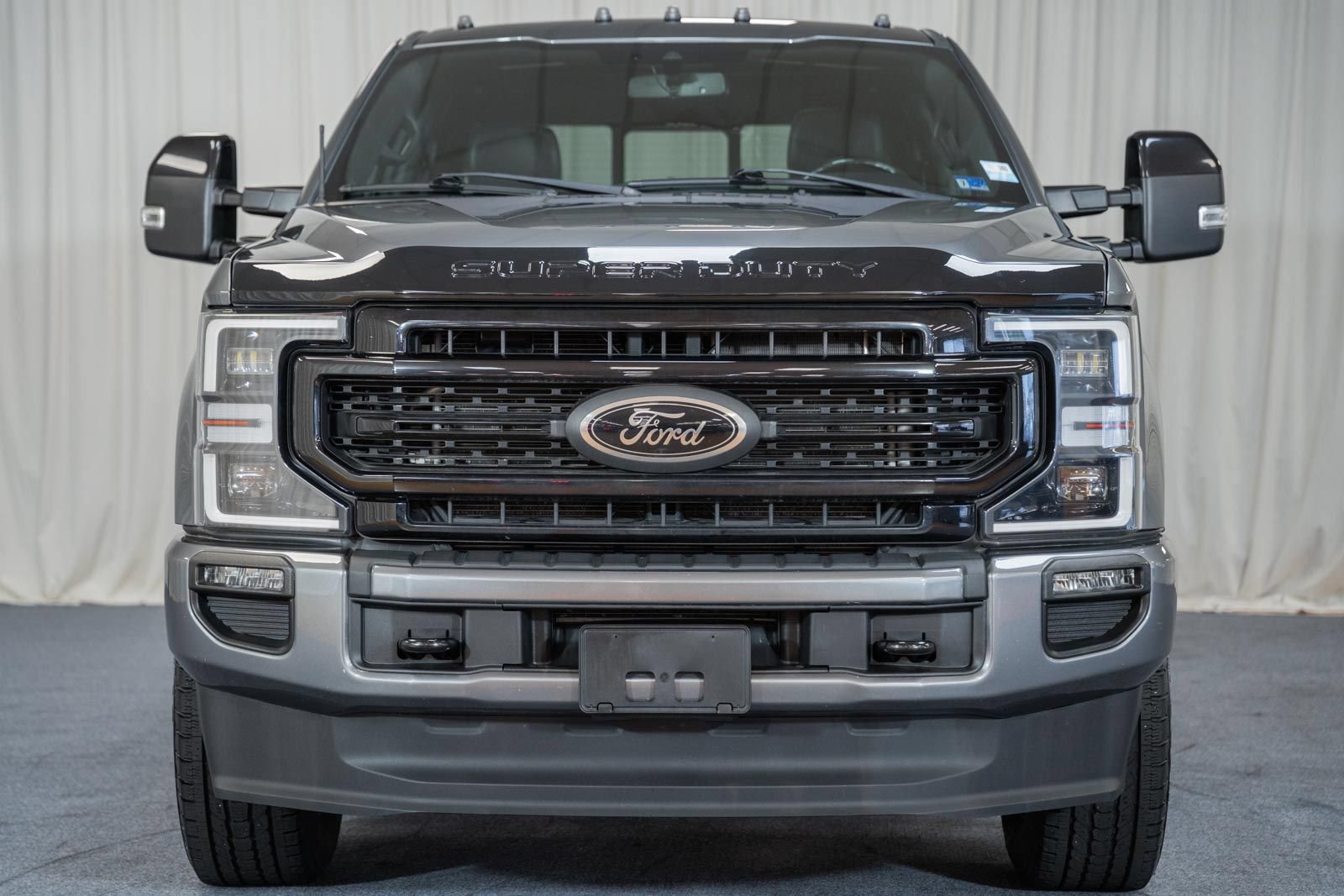 Certified 2022 Ford F250 Lariat w/ Black Appearance Package AWD/4WD image 2